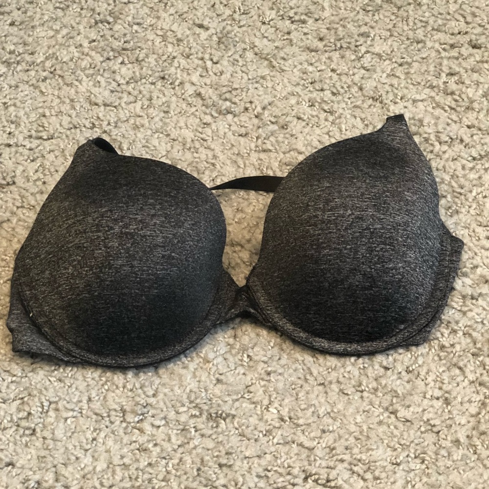 Victoria’s Secret Uplift Semi Demi Bra 34D ⚪️